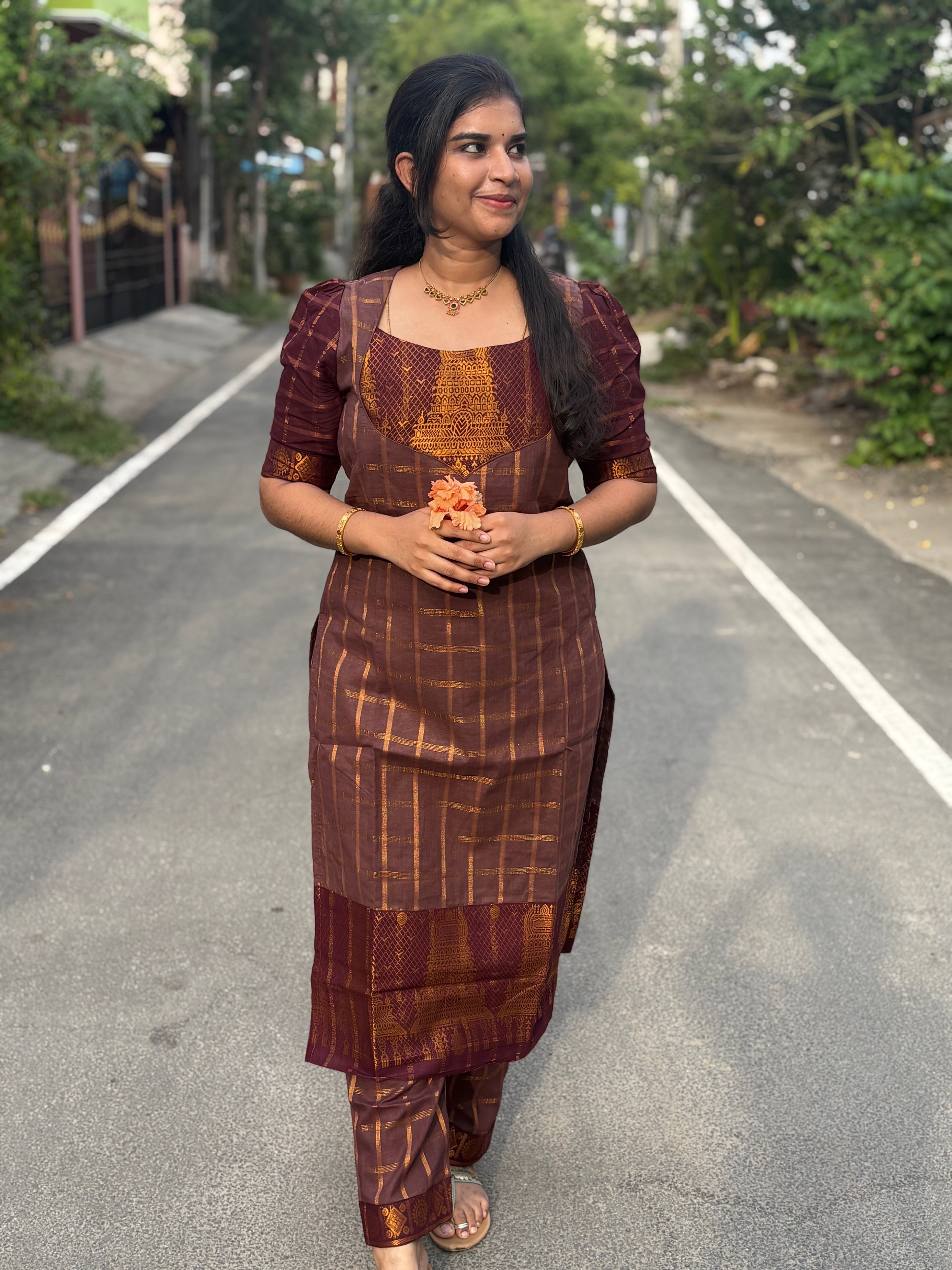 Meenakshi Gopuram Sungudi Cotton Co-ord Set