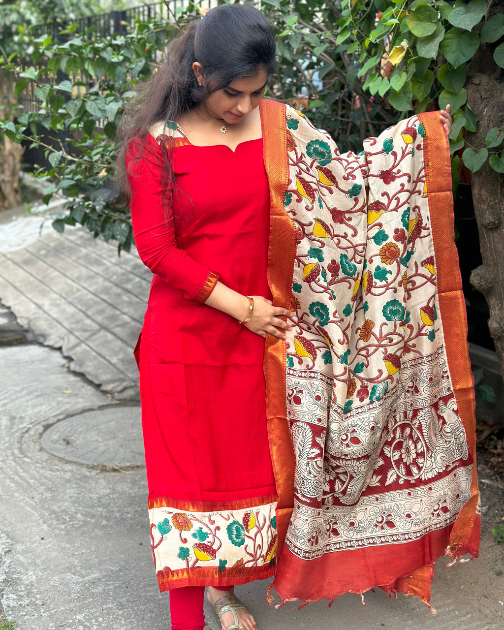 Premium Mangalgiri Silk Top With Chennuri Silk Dupatta